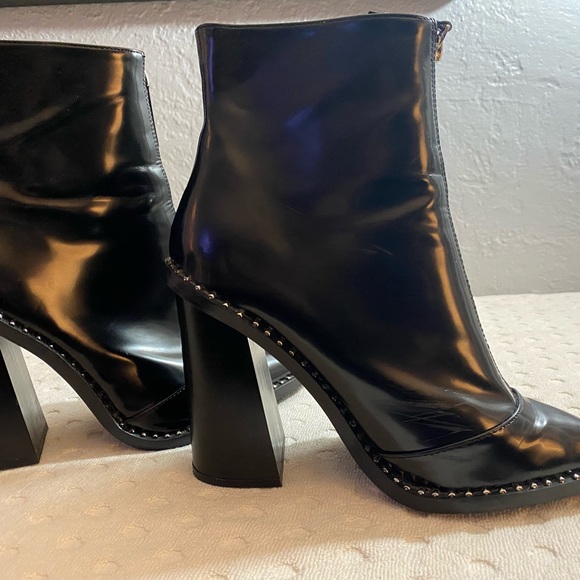 W Black Patent Heeled Boot with Silver Buttons along Sole - Picture 13 of 16